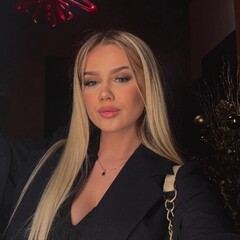 Laura_Mariel